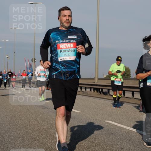 03.10.2025 - Köhlbrandbrückenlauf Fabian Wolf http://msf.ph/oto/9047741 03.10.2025 09:59:52 Position 3 2287, 2064 meine-sportfotos.de