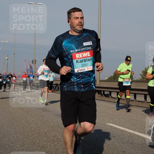 03.10.2025 - Köhlbrandbrückenlauf Fabian Wolf http://msf.ph/oto/9047744 03.10.2025 09:59:52 Position 3 2287, 2089, 206, 1956 meine-sportfotos.de