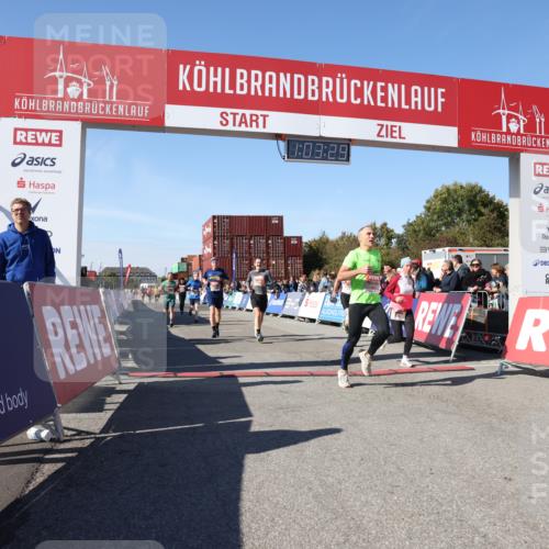 03.10.2025 - Köhlbrandbrückenlauf Lena Gebhardt http://msf.ph/oto/9047753 03.10.2025 13:03:29 Ziel 4214, 4225, 4252, 4268, 4283, 4300, 4454, 4507, 5063, 5707, 6194, 6207, 6632 meine-sportfotos.de