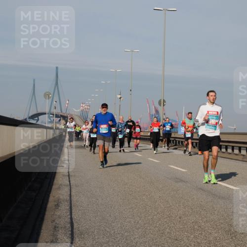03.10.2025 - Köhlbrandbrückenlauf Fabian Wolf http://msf.ph/oto/9047754 03.10.2025 09:59:53 Position 3 2368 meine-sportfotos.de