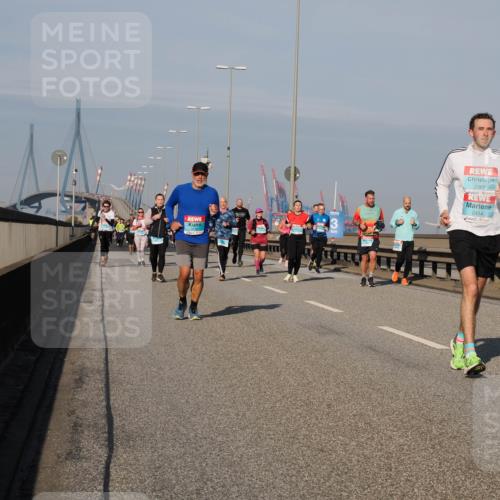 03.10.2025 - Köhlbrandbrückenlauf Fabian Wolf http://msf.ph/oto/9047768 03.10.2025 09:59:55 Position 3 2368, 2454 meine-sportfotos.de