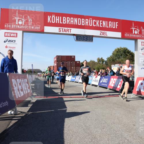 03.10.2025 - Köhlbrandbrückenlauf Lena Gebhardt http://msf.ph/oto/9047780 03.10.2025 13:03:31 Ziel 4214, 4225, 4252, 4283, 4300, 4454, 4507, 5063, 5707, 6194, 6207, 6632 meine-sportfotos.de