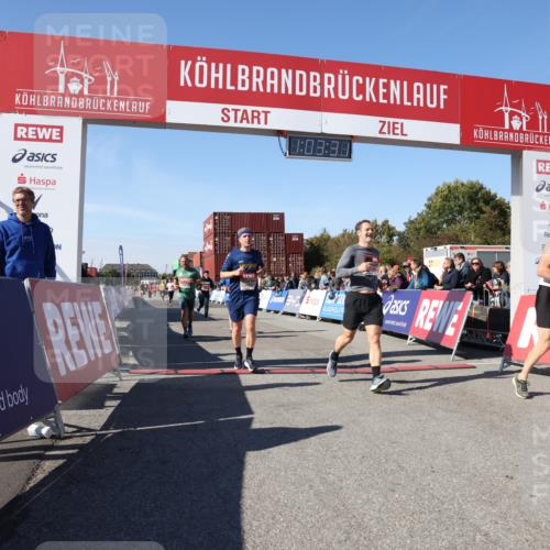03.10.2025 - Köhlbrandbrückenlauf Lena Gebhardt http://msf.ph/oto/9047783 03.10.2025 13:03:31 Ziel 4214, 4225, 4252, 4283, 4300, 4454, 4507, 5063, 5707, 6194, 6207, 6632 meine-sportfotos.de