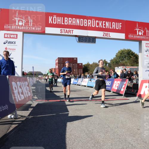 03.10.2025 - Köhlbrandbrückenlauf Lena Gebhardt http://msf.ph/oto/9047786 03.10.2025 13:03:31 Ziel 4214, 4225, 4252, 4283, 4300, 4454, 4507, 5063, 5707, 6194, 6207, 6632 meine-sportfotos.de