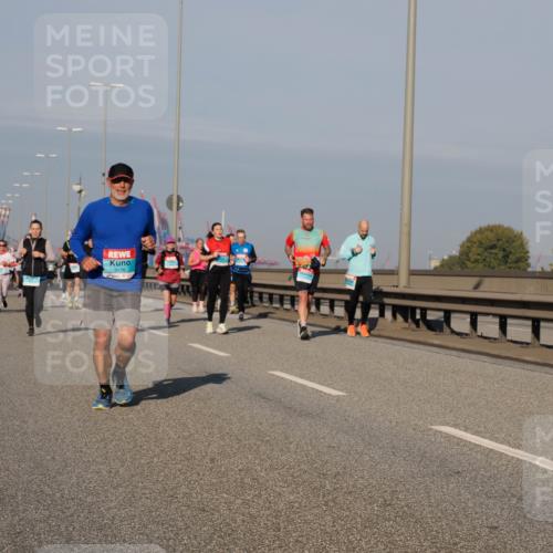 03.10.2025 - Köhlbrandbrückenlauf Fabian Wolf http://msf.ph/oto/9047798 03.10.2025 09:59:56 Position 3 3176 meine-sportfotos.de