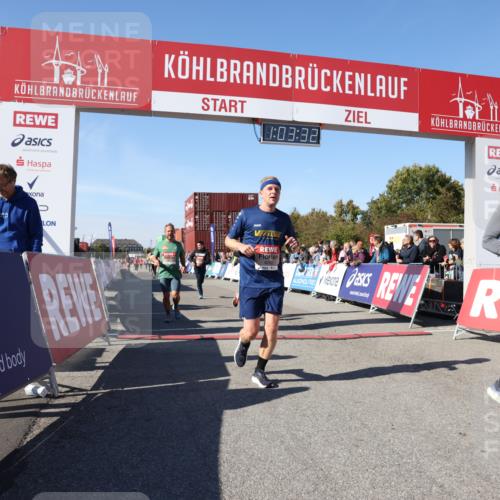 03.10.2025 - Köhlbrandbrückenlauf Lena Gebhardt http://msf.ph/oto/9047811 03.10.2025 13:03:32 Ziel 4214, 4225, 4252, 4283, 4300, 4422, 4454, 4507, 5707, 6194, 6207, 6632 meine-sportfotos.de