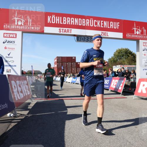 03.10.2025 - Köhlbrandbrückenlauf Lena Gebhardt http://msf.ph/oto/9047823 03.10.2025 13:03:33 Ziel 4214, 4225, 4252, 4283, 4300, 4422, 4454, 4507, 5707, 6025, 6194, 6207, 6632 meine-sportfotos.de