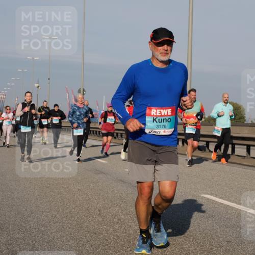03.10.2025 - Köhlbrandbrückenlauf Fabian Wolf http://msf.ph/oto/9047831 03.10.2025 09:59:59 Position 3 3176 meine-sportfotos.de