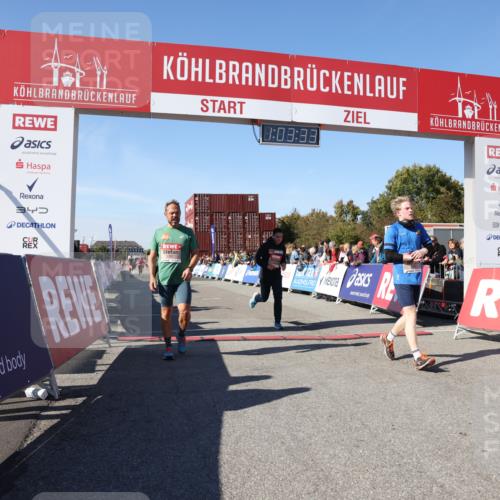 03.10.2025 - Köhlbrandbrückenlauf Lena Gebhardt http://msf.ph/oto/9047847 03.10.2025 13:03:34 Ziel 4214, 4225, 4252, 4300, 4422, 4454, 4507, 5707, 5799, 6025, 6194, 6207, 6632 meine-sportfotos.de