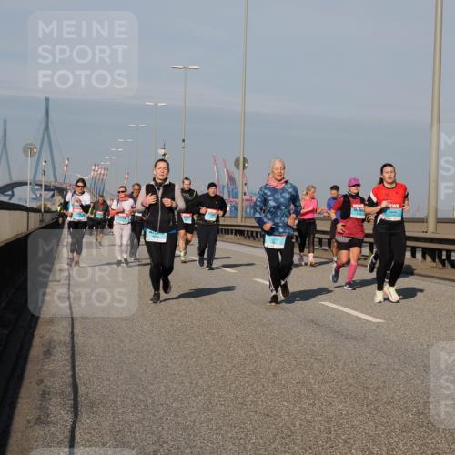 03.10.2025 - Köhlbrandbrückenlauf Fabian Wolf http://msf.ph/oto/9047850 03.10.2025 10:00:00 Position 3  meine-sportfotos.de