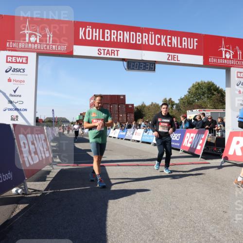 03.10.2025 - Köhlbrandbrückenlauf Lena Gebhardt http://msf.ph/oto/9047862 03.10.2025 13:03:35 Ziel 4214, 4225, 4252, 4300, 4422, 4454, 4507, 5707, 5799, 6025, 6194, 6207, 6632 meine-sportfotos.de