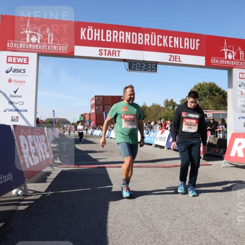 03.10.2025 - Köhlbrandbrückenlauf Lena Gebhardt http://msf.ph/oto/9047866 03.10.2025 13:03:35 Ziel 4214, 4225, 4252, 4300, 4422, 4454, 4507, 5707, 5799, 6025, 6194, 6207, 6632 meine-sportfotos.de