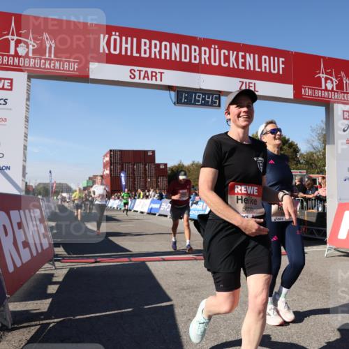 03.10.2025 - Köhlbrandbrückenlauf Lena Gebhardt http://msf.ph/oto/9047897 03.10.2025 13:19:45 Ziel 4376, 4539, 4981, 5047, 5059, 5148, 5647, 5648, 5650, 5704, 5838, 5931, 5975, 6382, 6383, 6509, 6600, 6660, 6730 meine-sportfotos.de