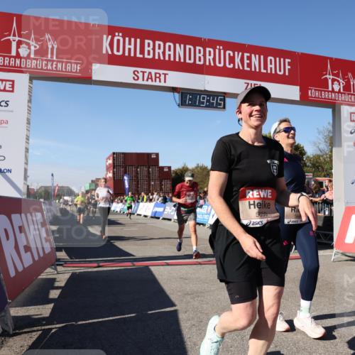 03.10.2025 - Köhlbrandbrückenlauf Lena Gebhardt http://msf.ph/oto/9047904 03.10.2025 13:19:45 Ziel 4376, 4539, 4981, 5047, 5059, 5148, 5647, 5648, 5650, 5704, 5838, 5931, 5975, 6382, 6383, 6509, 6600, 6660, 6730 meine-sportfotos.de