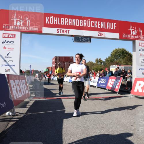03.10.2025 - Köhlbrandbrückenlauf Lena Gebhardt http://msf.ph/oto/9047916 03.10.2025 13:03:40 Ziel 4063, 4214, 4252, 4274, 4422, 4507, 5639, 5707, 5799, 6025, 6194 meine-sportfotos.de