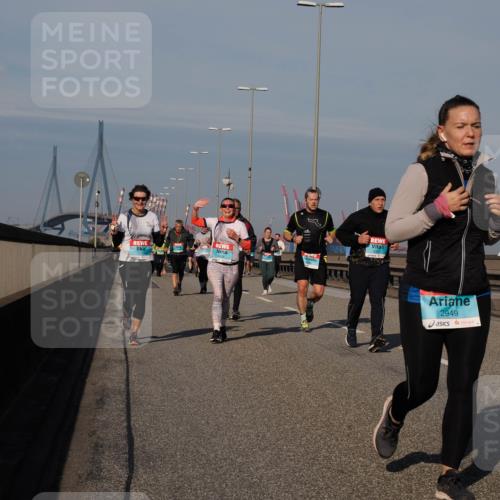 03.10.2025 - Köhlbrandbrückenlauf Fabian Wolf http://msf.ph/oto/9047918 03.10.2025 10:00:03 Position 3 232, 2949 meine-sportfotos.de