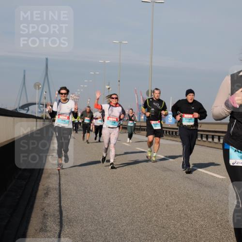 03.10.2025 - Köhlbrandbrückenlauf Fabian Wolf http://msf.ph/oto/9047926 03.10.2025 10:00:04 Position 3 2949 meine-sportfotos.de