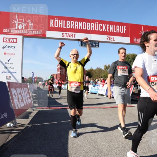 03.10.2025 - Köhlbrandbrückenlauf Lena Gebhardt http://msf.ph/oto/9047948 03.10.2025 13:03:42 Ziel 4063, 4214, 4274, 4322, 4422, 4507, 5639, 5707, 5799, 6025 meine-sportfotos.de