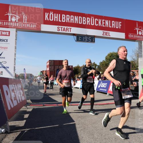 03.10.2025 - Köhlbrandbrückenlauf Lena Gebhardt http://msf.ph/oto/9047980 03.10.2025 13:19:52 Ziel 4376, 4539, 5047, 5059, 5148, 5647, 5648, 5650, 5656, 5657, 5658, 5704, 5841, 5931, 6068, 6414, 6509, 6567, 6568, 6660, 6663, 6730 meine-sportfotos.de