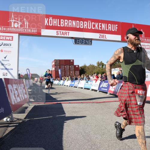 03.10.2025 - Köhlbrandbrückenlauf Lena Gebhardt http://msf.ph/oto/9048004 03.10.2025 13:03:46 Ziel 4063, 4274, 4322, 4422, 5414, 5639, 5799, 6025, 6341, 6706 meine-sportfotos.de