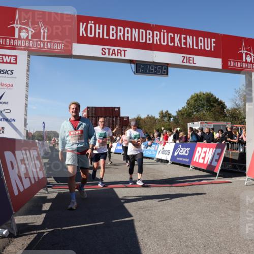 03.10.2025 - Köhlbrandbrückenlauf Lena Gebhardt http://msf.ph/oto/9048049 03.10.2025 13:19:56 Ziel 4376, 4539, 4721, 5059, 5656, 5657, 5658, 5704, 5841, 6068, 6414, 6567, 6568, 6660, 6663, 6730 meine-sportfotos.de
