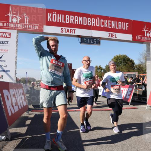 03.10.2025 - Köhlbrandbrückenlauf Lena Gebhardt http://msf.ph/oto/9048071 03.10.2025 13:19:58 Ziel 4376, 4433, 4539, 4721, 5059, 5175, 5656, 5657, 5658, 5704, 5841, 6068, 6414, 6567, 6568, 6649, 6660, 6663, 6730 meine-sportfotos.de