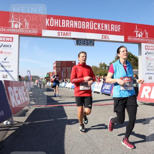 03.10.2025 - Köhlbrandbrückenlauf Lena Gebhardt http://msf.ph/oto/9048076 03.10.2025 13:03:52 Ziel 4063, 4127, 4274, 4322, 4349, 5098, 5414, 5447, 5639, 5950, 6315, 6341, 6392, 6706 meine-sportfotos.de
