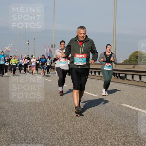 03.10.2025 - Köhlbrandbrückenlauf Fabian Wolf http://msf.ph/oto/9048078 03.10.2025 10:00:12 Position 3 3488, 1719, 2678 meine-sportfotos.de