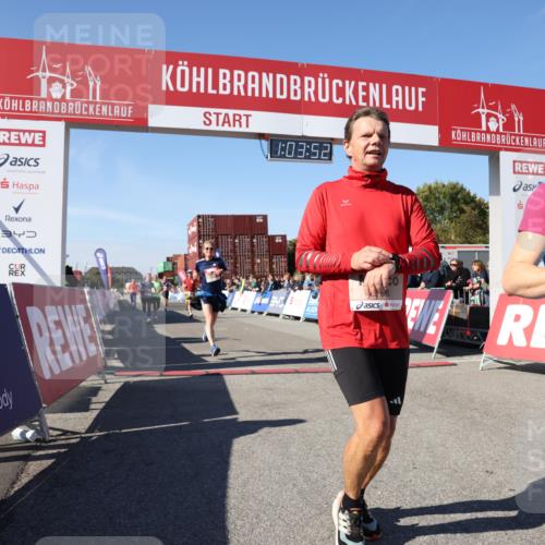 03.10.2025 - Köhlbrandbrückenlauf Lena Gebhardt http://msf.ph/oto/9048088 03.10.2025 13:03:53 Ziel 4127, 4274, 4322, 4349, 5098, 5414, 5447, 5639, 5950, 6315, 6341, 6392, 6706 meine-sportfotos.de