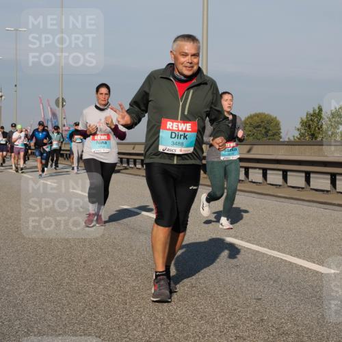 03.10.2025 - Köhlbrandbrückenlauf Fabian Wolf http://msf.ph/oto/9048090 03.10.2025 10:00:12 Position 3 1719, 3488, 2678 meine-sportfotos.de