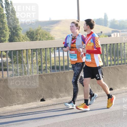 03.10.2025 - Köhlbrandbrückenlauf Lena Gebhardt http://msf.ph/oto/9048092 03.10.2025 09:30:15 Position 1 3637, 63, 9, 41 meine-sportfotos.de
