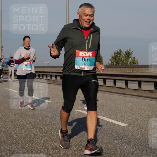03.10.2025 - Köhlbrandbrückenlauf Fabian Wolf http://msf.ph/oto/9048096 03.10.2025 10:00:12 Position 3 1719, 3488 meine-sportfotos.de
