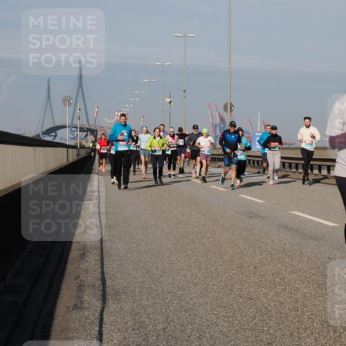 03.10.2025 - Köhlbrandbrückenlauf Fabian Wolf http://msf.ph/oto/9048113 03.10.2025 10:00:14 Position 3 1719 meine-sportfotos.de