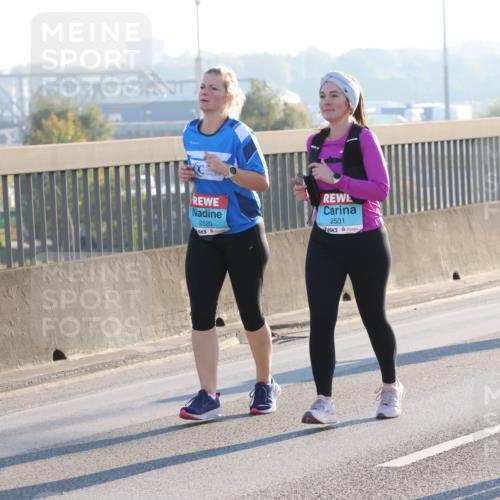 03.10.2025 - Köhlbrandbrückenlauf Lena Gebhardt http://msf.ph/oto/9048117 03.10.2025 09:30:17 Position 1 2520, 2531 meine-sportfotos.de
