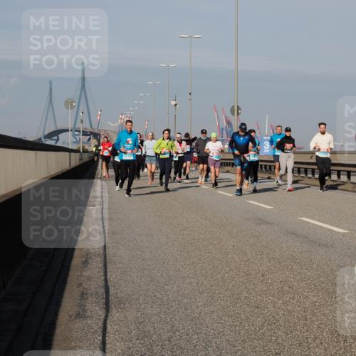 03.10.2025 - Köhlbrandbrückenlauf Fabian Wolf http://msf.ph/oto/9048120 03.10.2025 10:00:14 Position 3 3, 1719 meine-sportfotos.de