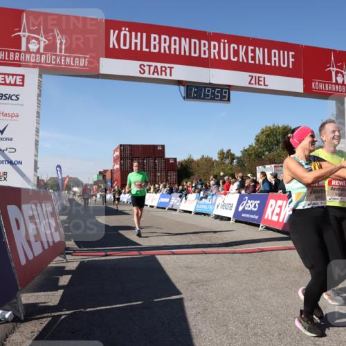 03.10.2025 - Köhlbrandbrückenlauf Lena Gebhardt http://msf.ph/oto/9048130 03.10.2025 13:20:00 Ziel 4376, 4433, 4539, 4721, 5037, 5059, 5175, 5328, 5656, 5657, 5658, 5704, 5841, 6068, 6414, 6567, 6568, 6649, 6663 meine-sportfotos.de
