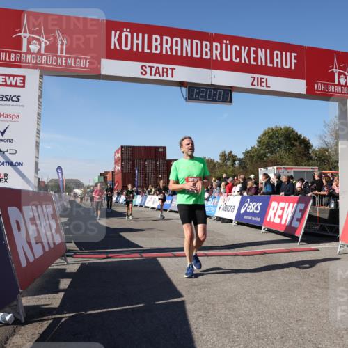 03.10.2025 - Köhlbrandbrückenlauf Lena Gebhardt http://msf.ph/oto/9048150 03.10.2025 13:20:01 Ziel 4433, 4721, 5037, 5175, 5328, 5656, 5657, 5658, 5841, 6068, 6414, 6567, 6568, 6649, 6663 meine-sportfotos.de