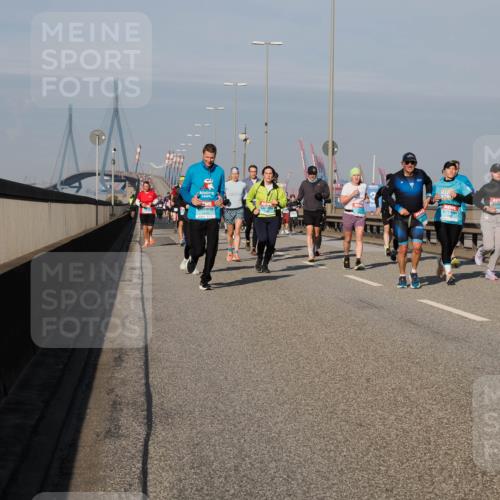 03.10.2025 - Köhlbrandbrückenlauf Fabian Wolf http://msf.ph/oto/9048162 03.10.2025 10:00:16 Position 3  meine-sportfotos.de