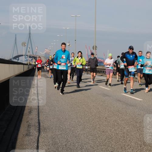 03.10.2025 - Köhlbrandbrückenlauf Fabian Wolf http://msf.ph/oto/9048176 03.10.2025 10:00:17 Position 3  meine-sportfotos.de