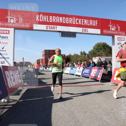03.10.2025 - Köhlbrandbrückenlauf Lena Gebhardt http://msf.ph/oto/9048178 03.10.2025 13:03:58 Ziel 4056, 4127, 4349, 4372, 5098, 5414, 5447, 5950, 5958, 6315, 6341, 6392, 6706 meine-sportfotos.de