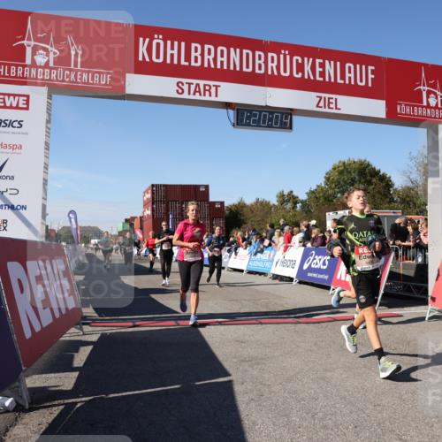 03.10.2025 - Köhlbrandbrückenlauf Lena Gebhardt http://msf.ph/oto/9048181 03.10.2025 13:20:05 Ziel 4433, 4721, 5037, 5175, 5328, 5456, 5481, 5656, 5657, 5658, 6414, 6567, 6568, 6589, 6649 meine-sportfotos.de