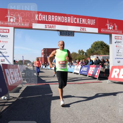 03.10.2025 - Köhlbrandbrückenlauf Lena Gebhardt http://msf.ph/oto/9048182 03.10.2025 13:03:58 Ziel 4056, 4127, 4349, 4372, 5098, 5414, 5447, 5950, 5958, 6315, 6341, 6392, 6706 meine-sportfotos.de