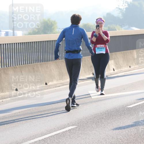 03.10.2025 - Köhlbrandbrückenlauf Lena Gebhardt http://msf.ph/oto/9048243 03.10.2025 09:30:23 Position 1 3284 meine-sportfotos.de