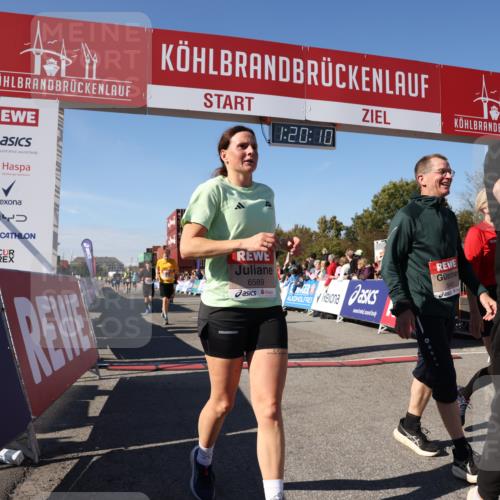 03.10.2025 - Köhlbrandbrückenlauf Lena Gebhardt http://msf.ph/oto/9048245 03.10.2025 13:20:11 Ziel 4397, 4402, 4433, 4565, 4779, 4994, 5037, 5175, 5328, 5456, 5481, 5683, 6589, 6649 meine-sportfotos.de