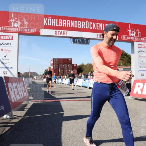 03.10.2025 - Köhlbrandbrückenlauf Lena Gebhardt http://msf.ph/oto/9048253 03.10.2025 13:04:02 Ziel 4056, 4127, 4349, 4372, 4480, 5098, 5414, 5447, 5950, 5958, 6315, 6392 meine-sportfotos.de