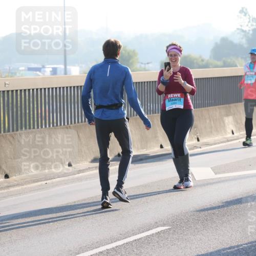 03.10.2025 - Köhlbrandbrückenlauf Lena Gebhardt http://msf.ph/oto/9048272 03.10.2025 09:30:25 Position 1 3284 meine-sportfotos.de