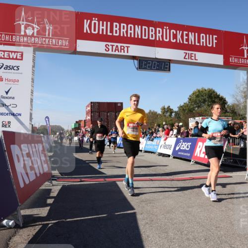 03.10.2025 - Köhlbrandbrückenlauf Lena Gebhardt http://msf.ph/oto/9048274 03.10.2025 13:20:13 Ziel 4397, 4402, 4433, 4565, 4779, 4994, 5037, 5160, 5175, 5328, 5456, 5481, 5672, 5683, 5850, 6035, 6136, 6589, 6649 meine-sportfotos.de