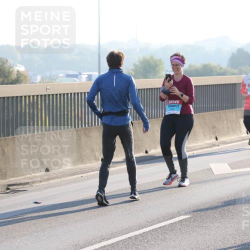 03.10.2025 - Köhlbrandbrückenlauf Lena Gebhardt http://msf.ph/oto/9048278 03.10.2025 09:30:26 Position 1 3284 meine-sportfotos.de