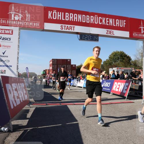03.10.2025 - Köhlbrandbrückenlauf Lena Gebhardt http://msf.ph/oto/9048284 03.10.2025 13:20:14 Ziel 4397, 4402, 4565, 4779, 4994, 5037, 5160, 5175, 5328, 5456, 5481, 5672, 5683, 5850, 6035, 6136, 6589, 6649 meine-sportfotos.de