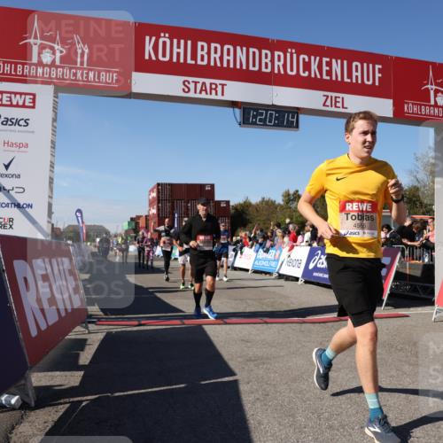 03.10.2025 - Köhlbrandbrückenlauf Lena Gebhardt http://msf.ph/oto/9048290 03.10.2025 13:20:14 Ziel 4397, 4402, 4565, 4779, 4994, 5037, 5160, 5175, 5328, 5456, 5481, 5672, 5683, 5850, 6035, 6136, 6589, 6649 meine-sportfotos.de